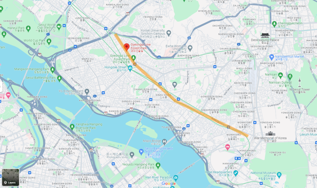 Gyeongui Line Forest Park is accessible via Gajwa Station, Hongik University Station, Sogang University Station, Daeheung Station, Gongdeok Station, and Hyochang Park Station.

‍